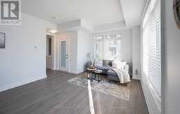 72 - 370C RED MAPLE ROAD Richmond Hill