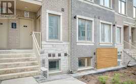 288 - 140 HONEYCRISP CRESCENT Vaughan 