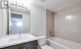 288 - 140 HONEYCRISP CRESCENT Vaughan 