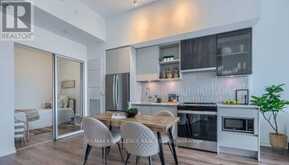 202 - 405 DUNDAS STREET W Oakville