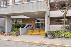 901 - 20 WILLIAM ROE BOULEVARD Newmarket 