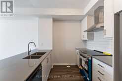 273 - 150 HONEYCRISP CRESCENT Vaughan 