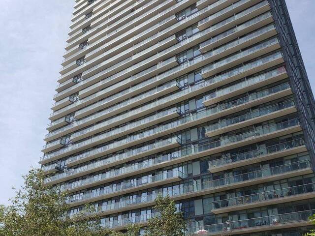 909 - 105 THE QUEENSWAY Toronto Ontario