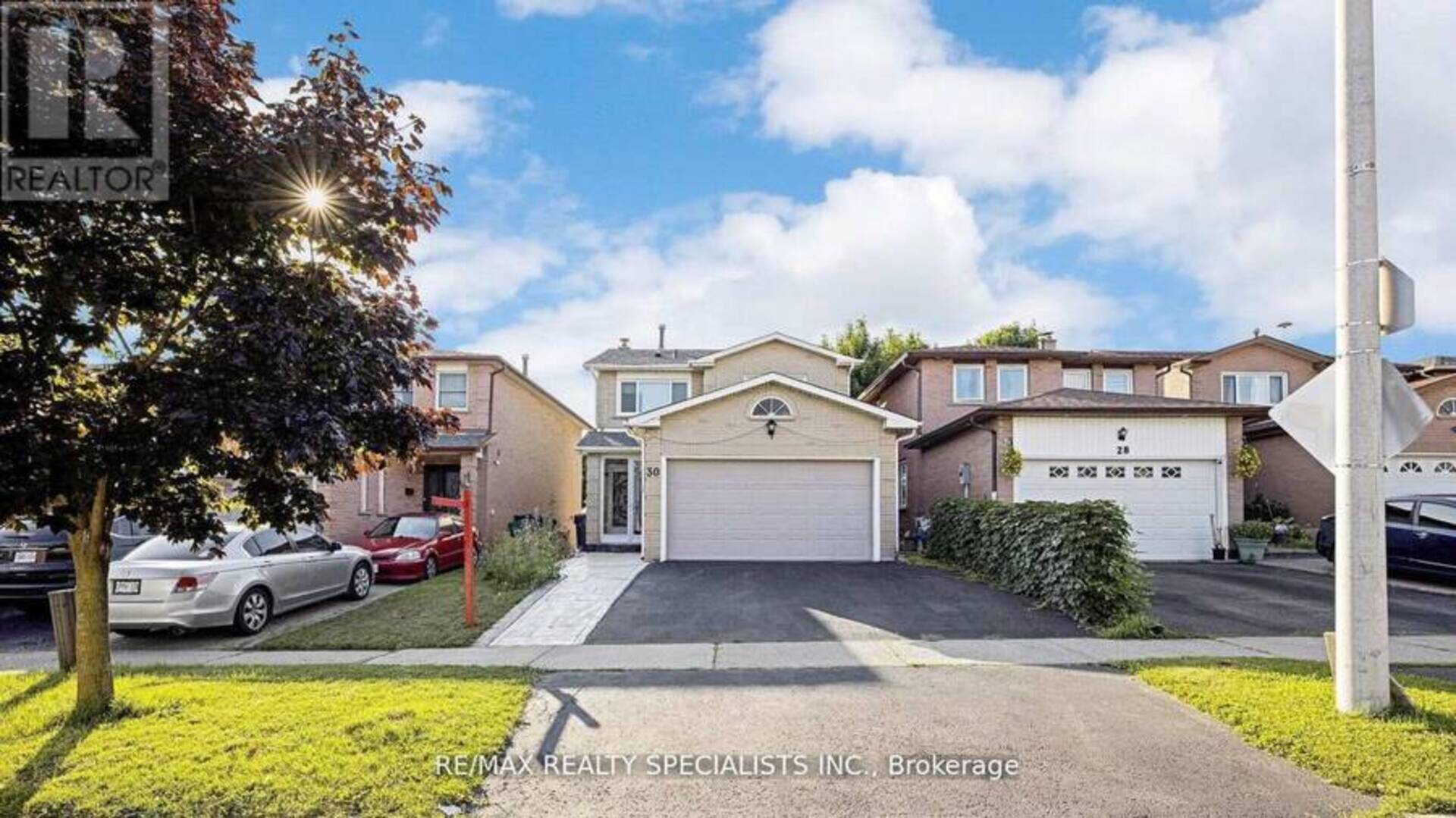 30 BACH BOULEVARD Brampton