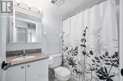 915 - 185 ONEIDA CRESCENT Richmond Hill 