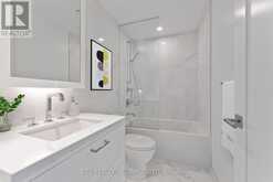 910 - 455 WELLINGTON STREET W Toronto