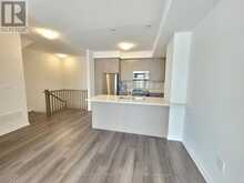 272 - 150 HONEYCRISP CRES CRESCENT Vaughan 