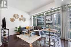 501 - 12 YORK STREET Toronto 