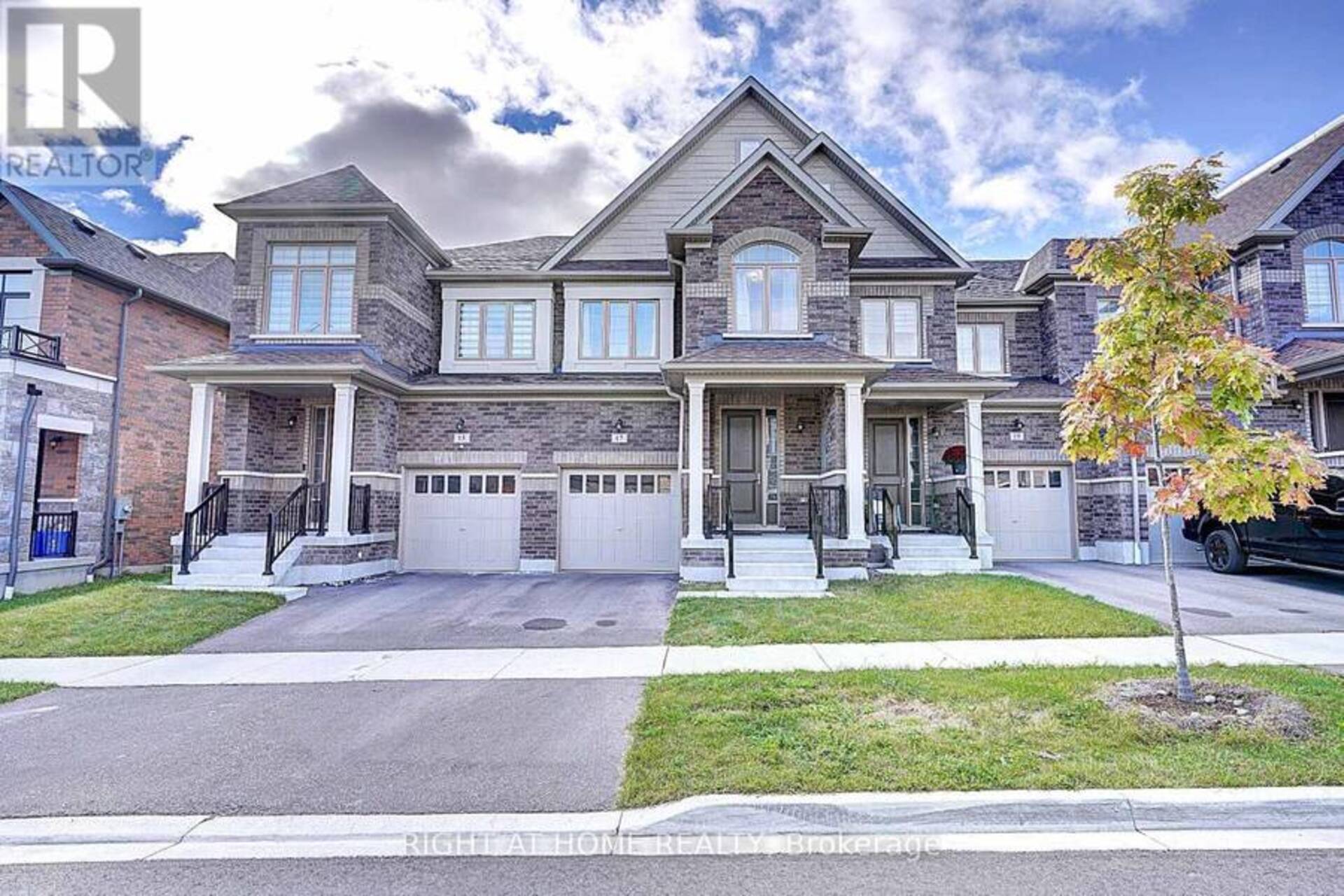 17 COHO DRIVE Whitby 