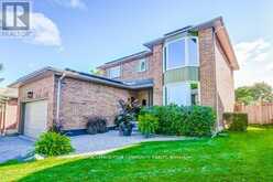 74 ATTRIDGE DRIVE Aurora 