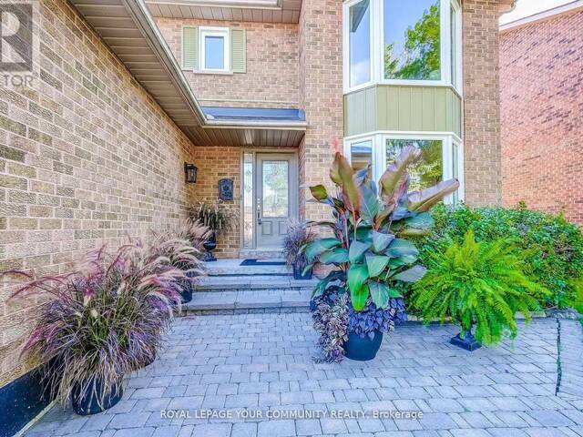 74 ATTRIDGE DRIVE Aurora  Ontario