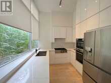 TH 2 - 21 CHURCHILL AVENUE Toronto