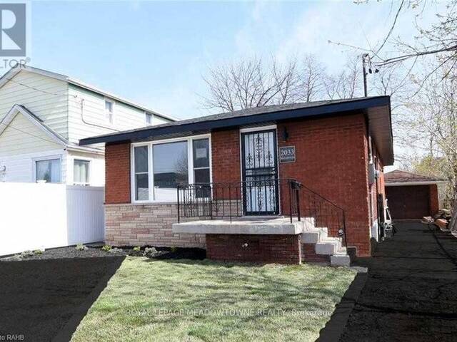 2033 BRAMPTON STREET Hamilton  Ontario