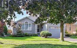 815 BEATRICE STREET E Oshawa 