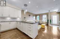 15 - 40 HARGRAVE LANE Toronto