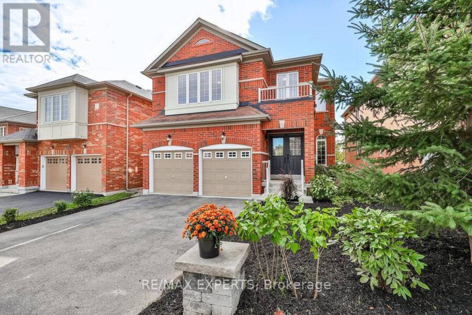 133 AIKENHEAD AVENUE Richmond Hill 