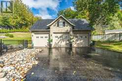 13 BRIDLE TRAIL Springwater 