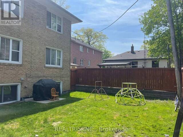 18 MUSKOKA AVENUE Toronto Ontario