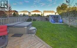 1027 GORDON HEIGHTS Milton