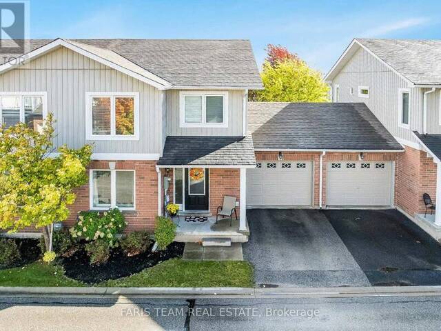 30 - 90 SOVEREIGNS GATE Barrie  Ontario