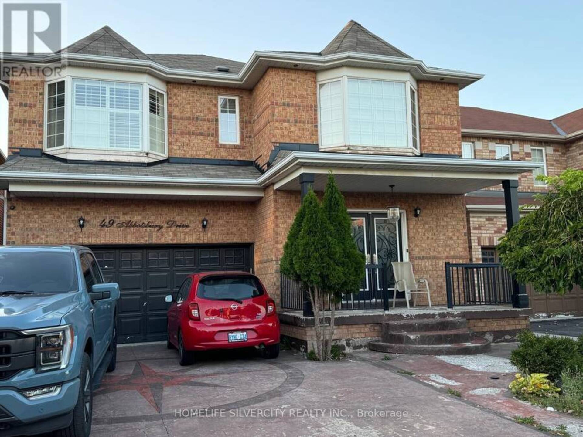 49 ABBOTSBURY DRIVE Brampton 