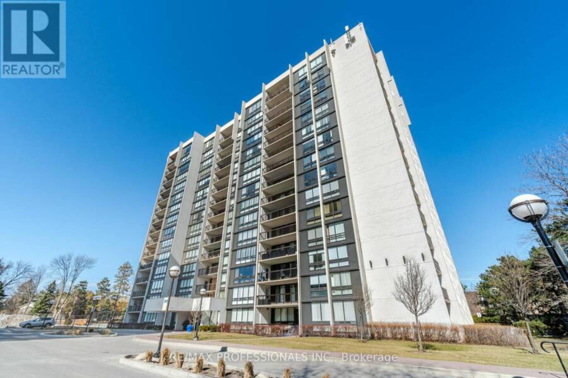 1402 - 2175 MARINE DRIVE Oakville 