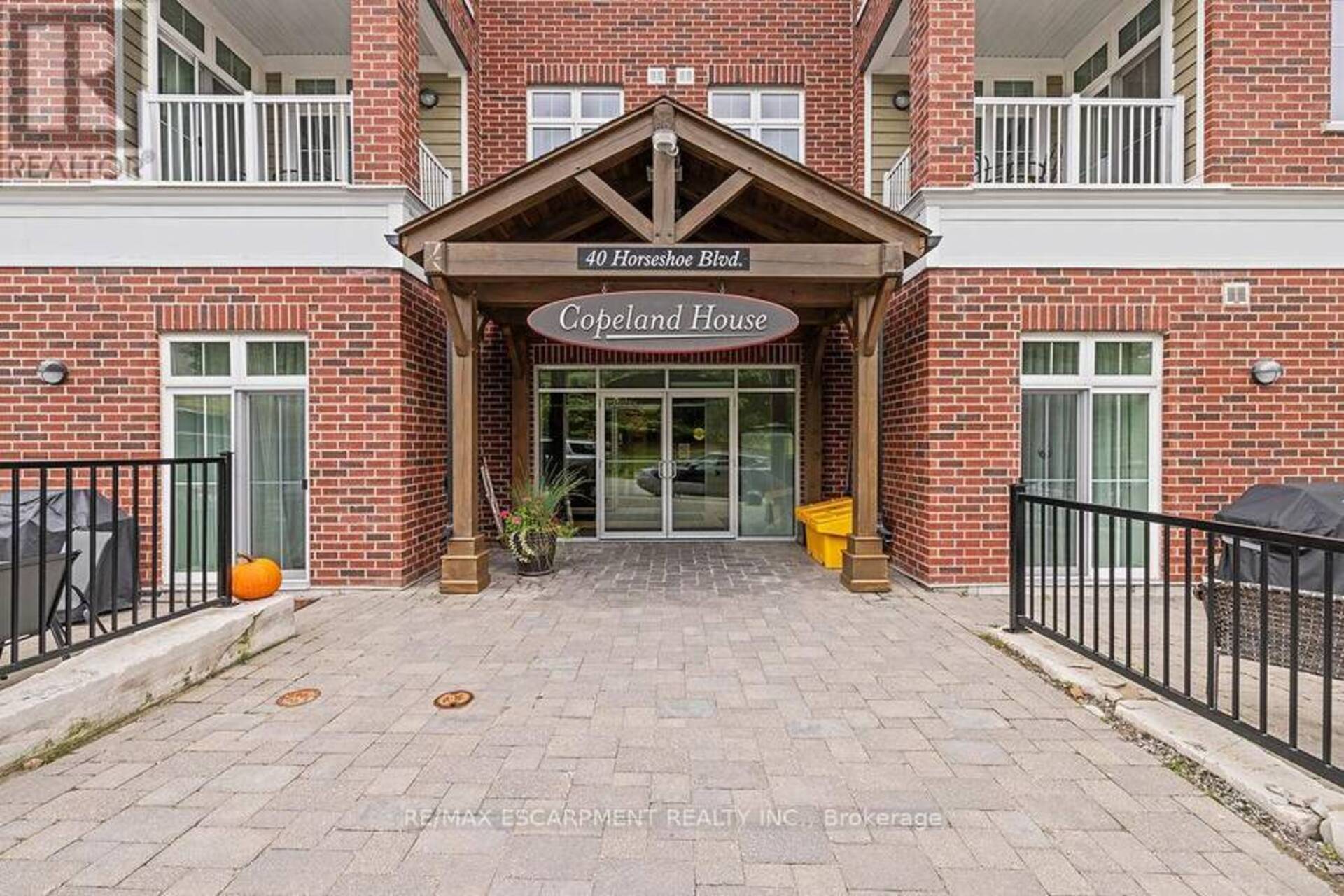 209 - 40 HORSESHOE BOULEVARD Oro-Medonte