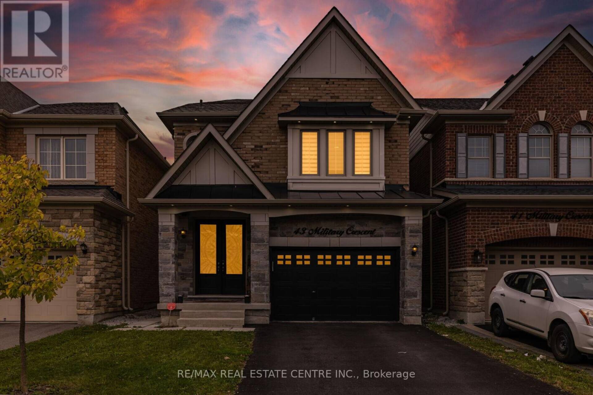 43 MILITARY CRESCENT Brampton