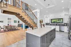 15714 BATHURST STREET King