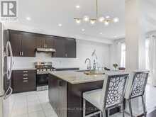 44 FESTIVAL COURT S East Gwillimbury