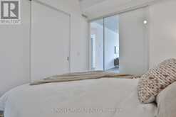 402 - 195 MCCAUL STREET Toronto