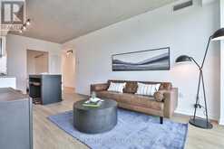 402 - 195 MCCAUL STREET Toronto