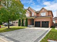 4 FARAD COURT Brampton 