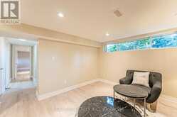 127 CASCADE CIRCLE Richmond Hill 