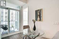 802 - 1 YORKVILLE AVENUE Toronto