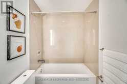 802 - 1 YORKVILLE AVENUE Toronto