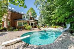 10 GRAND OAKS COURT Brampton 