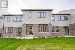 8 ROCHESTER DRIVE Barrie