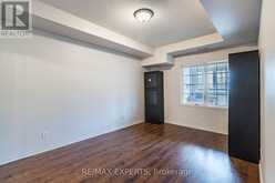 206 - 9451 JANE STREET Vaughan 