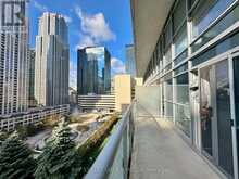 720 - 386 YONGE STREET Toronto