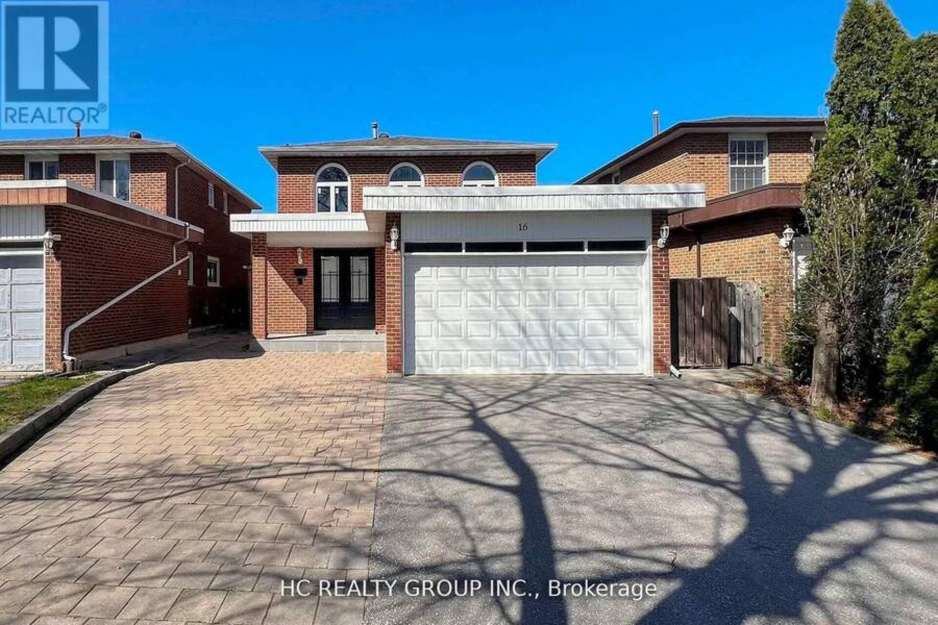 16 SIMSBURY COURT Markham 