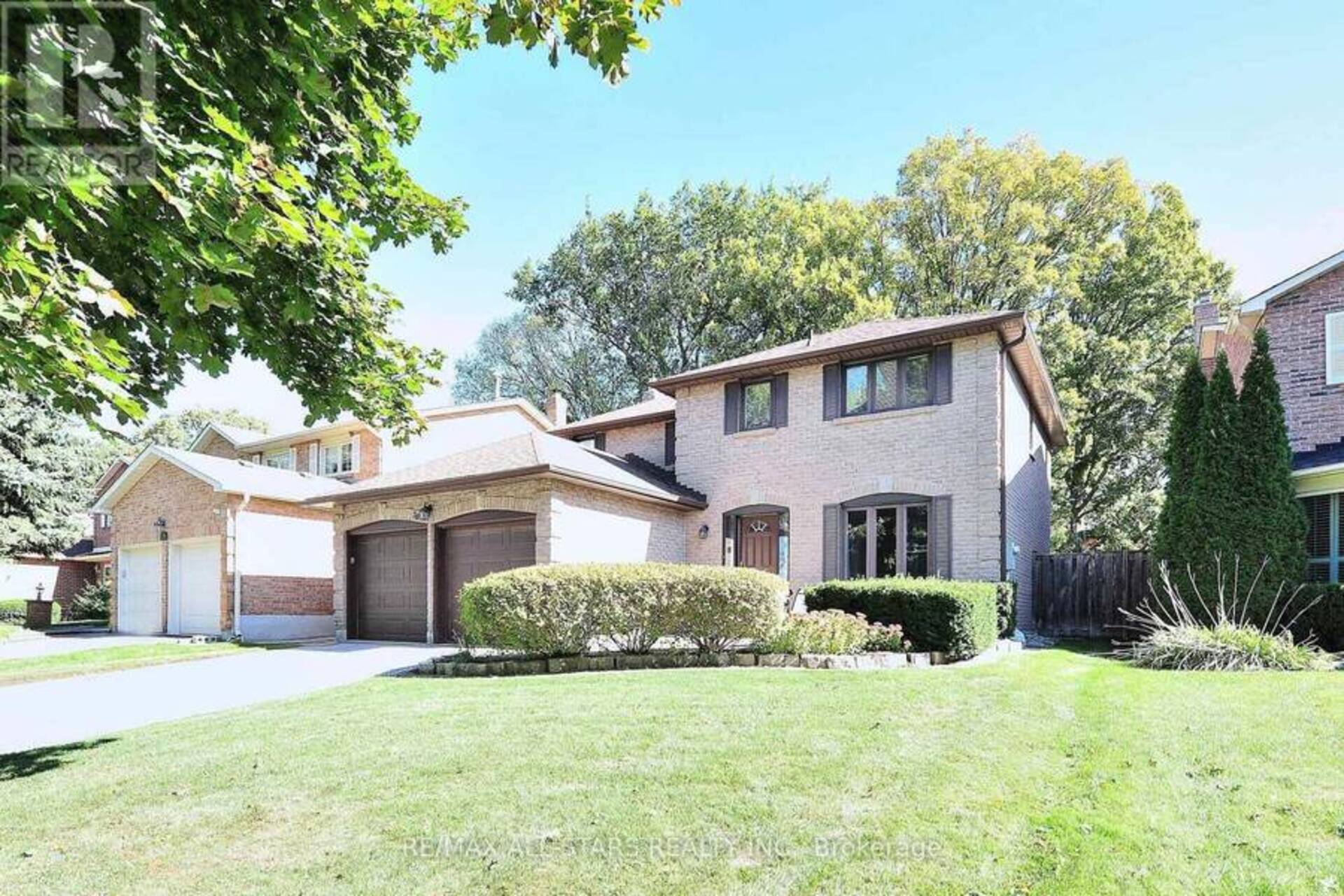 26 HASTINGS DRIVE Markham