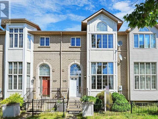 235 SHIRLEY DRIVE Richmond Hill  Ontario