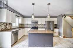 25 - 2006 TRAWDEN WAY Oakville