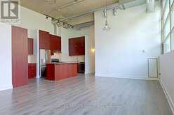 101 - 637 LAKE SHORE BOULEVARD W Toronto