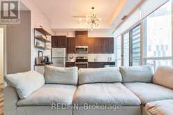 721 - 20 BRUYERES MEWS Toronto 