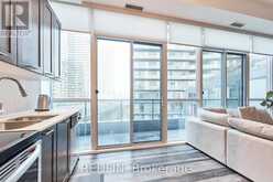 721 - 20 BRUYERES MEWS Toronto 