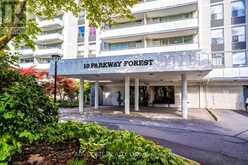 802 - 10 PARKWAY FOREST DRIVE Toronto 