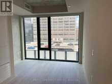 907 - 195 MCCAUL STREET Toronto