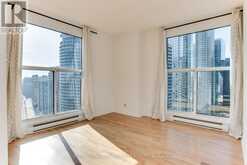 2812 - 77 HARBOUR SQUARE Toronto 